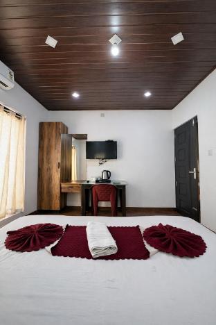 aditi resort vythiri