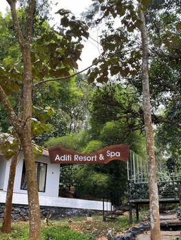 aditi resort vythiri