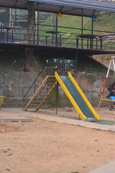 aditi resort vythiri