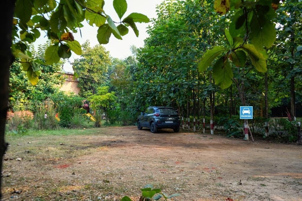 village camp pench national park