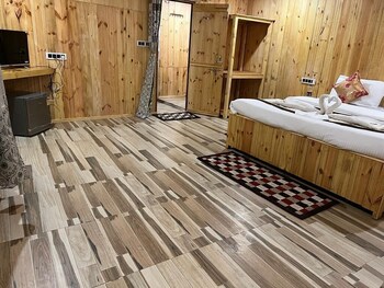 village camp pench national park