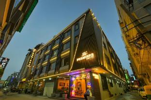 hotel le premier