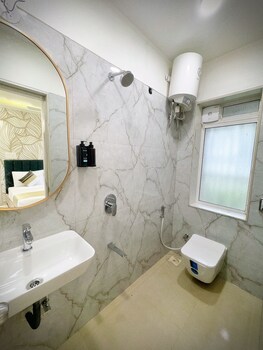 the orion premium suites