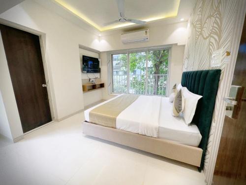 The Orion Premium Suites,,4 star