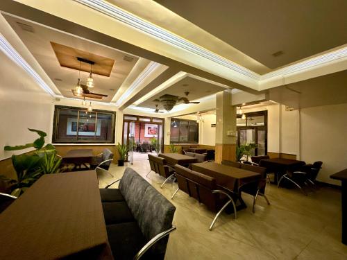 takht executive rooms and suites