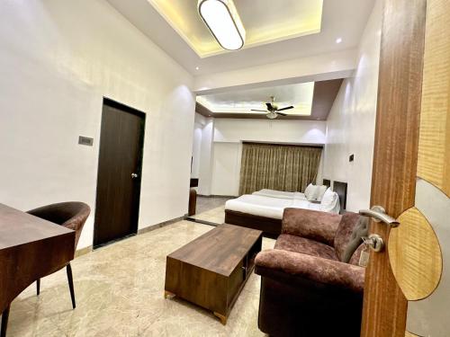 takht executive rooms and suites