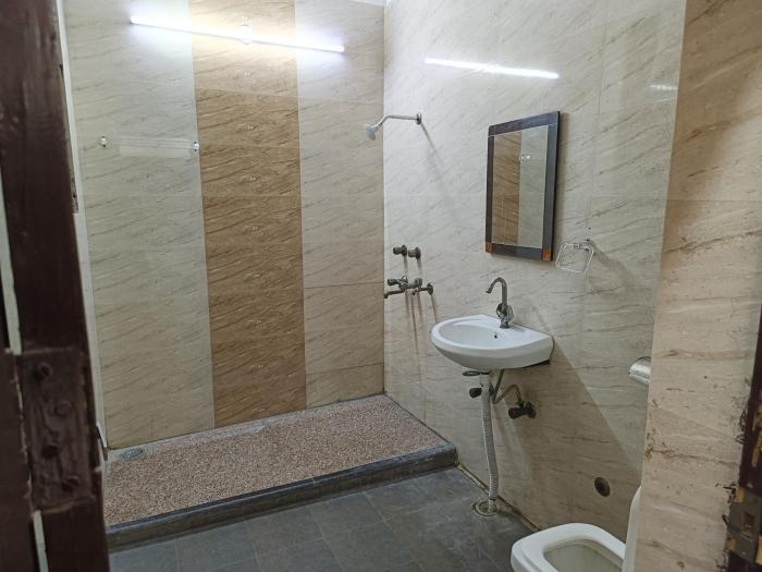 swastika homes near wave city center noida