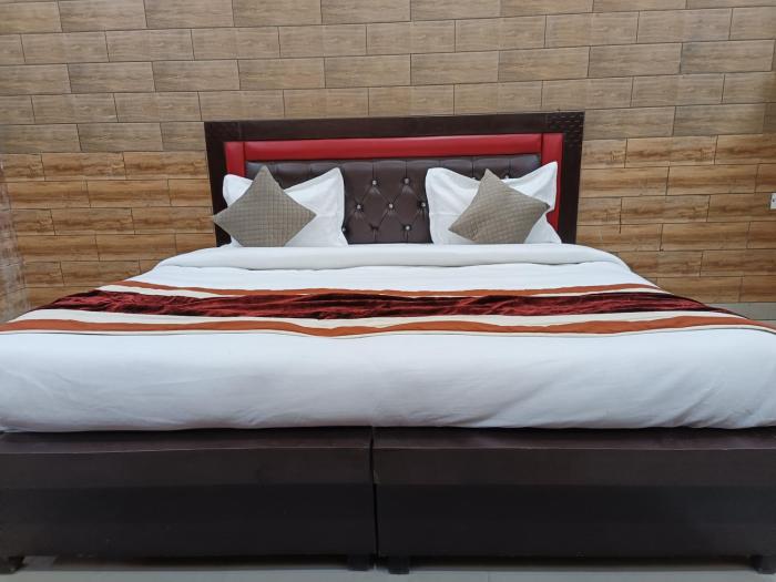 swastika homes near wave city center noida