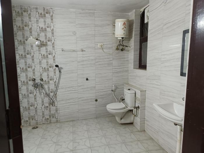 swastika homes near wave city center noida