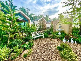 plern ura poolvilla cafe