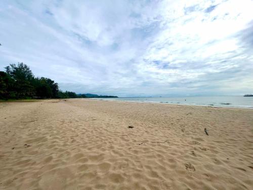 plern ura poolvilla cafe