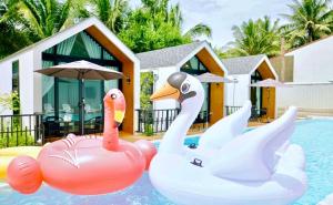 plern ura poolvilla cafe