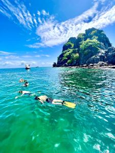 plern ura poolvilla cafe