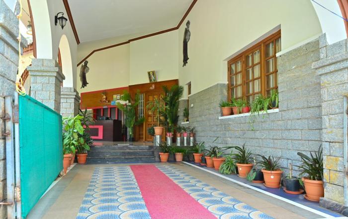 navarathna international resort