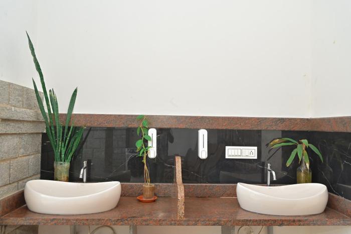 navarathna international resort