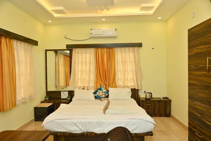 navarathna international resort
