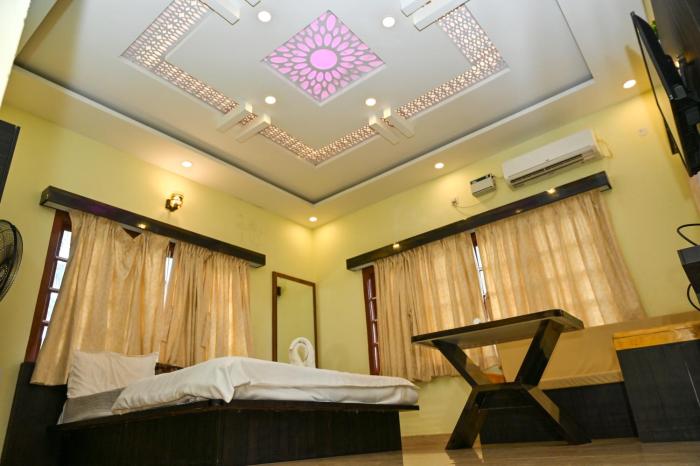 navarathna international resort