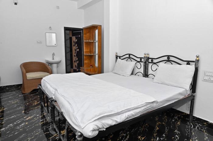 navarathna international resort