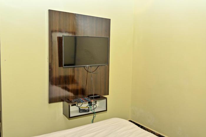 navarathna international resort