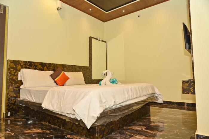 navarathna international resort