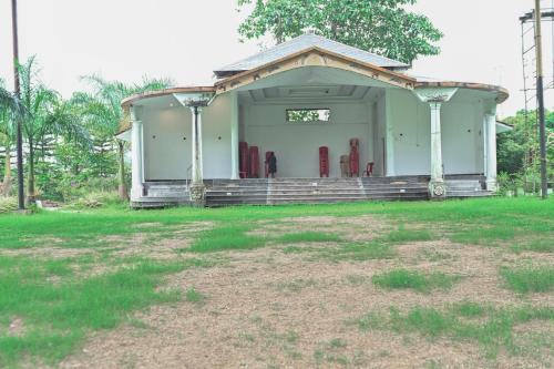 navarathna international resort