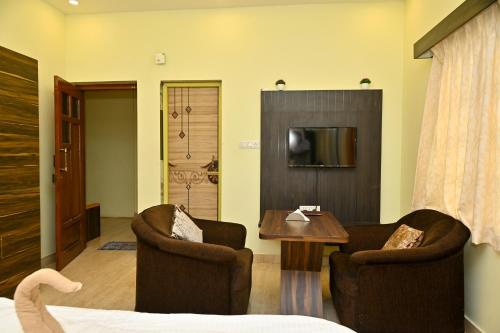 navarathna international resort