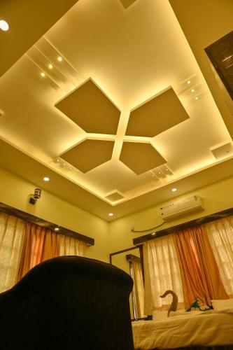 navarathna international resort