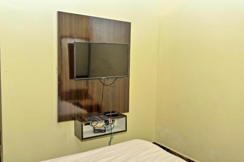 navarathna international resort
