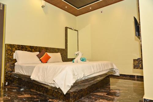 navarathna international resort