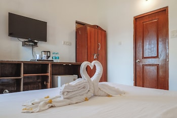 hibis resort ashwem goa