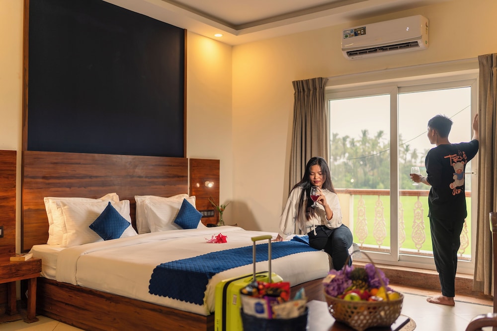 hibis resort ashwem goa