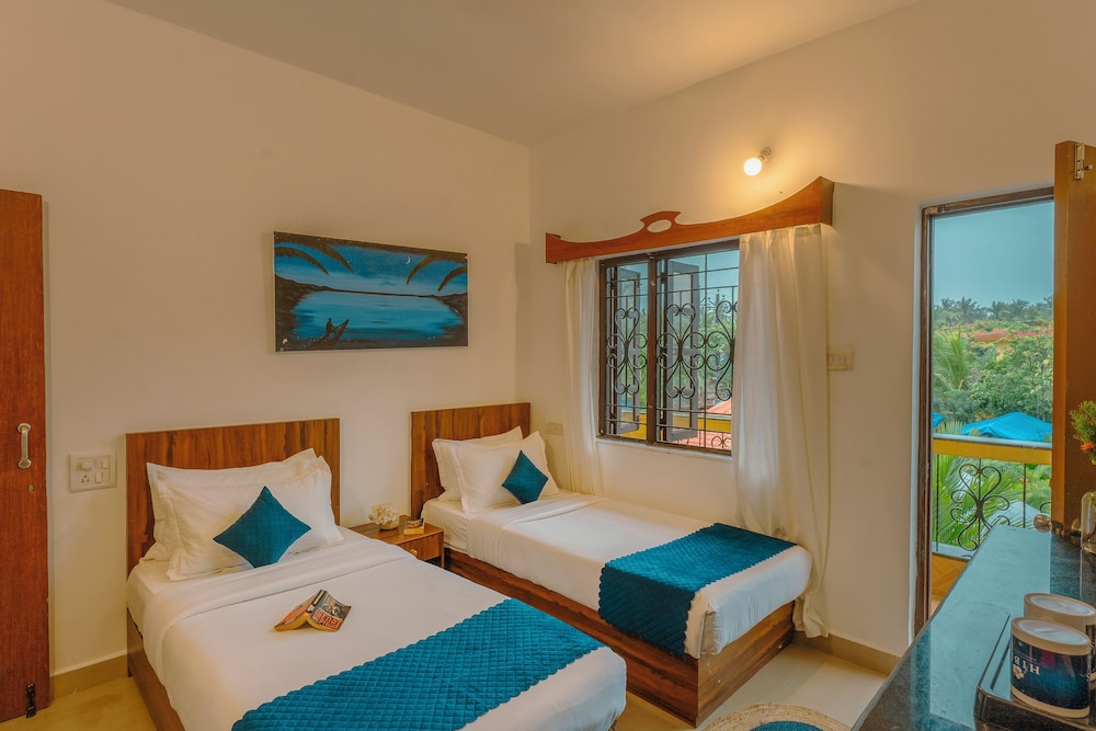 hibis resort ashwem goa