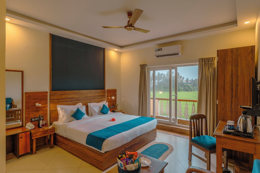 hibis resort ashwem goa