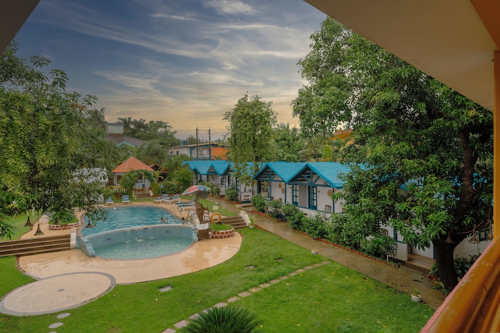 hibis resort ashwem goa