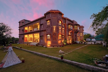 hibis resort ashwem goa