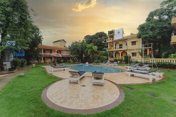 hibis resort ashwem goa