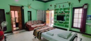 nithilagam temple and mountain view home