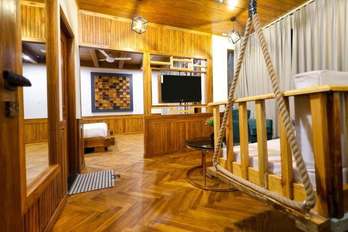 koro treehouse resort