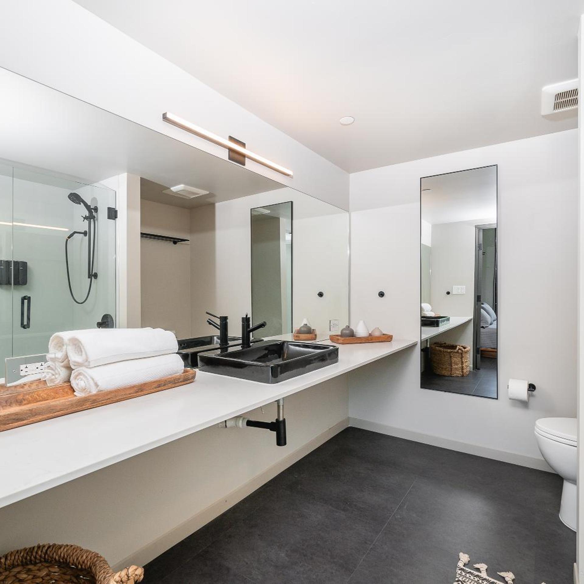 city24 hotel little italy mission hills