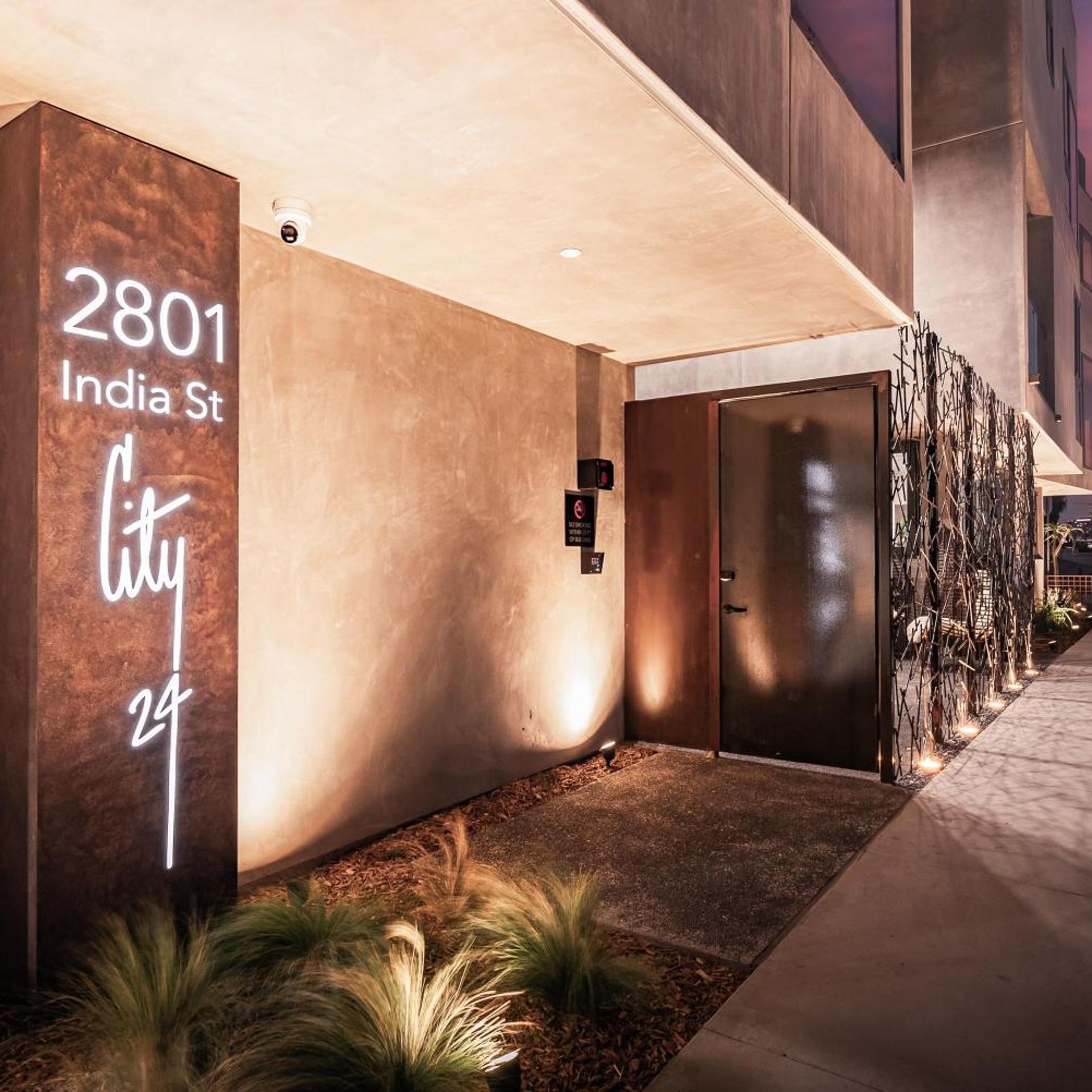 city24 hotel little italy mission hills