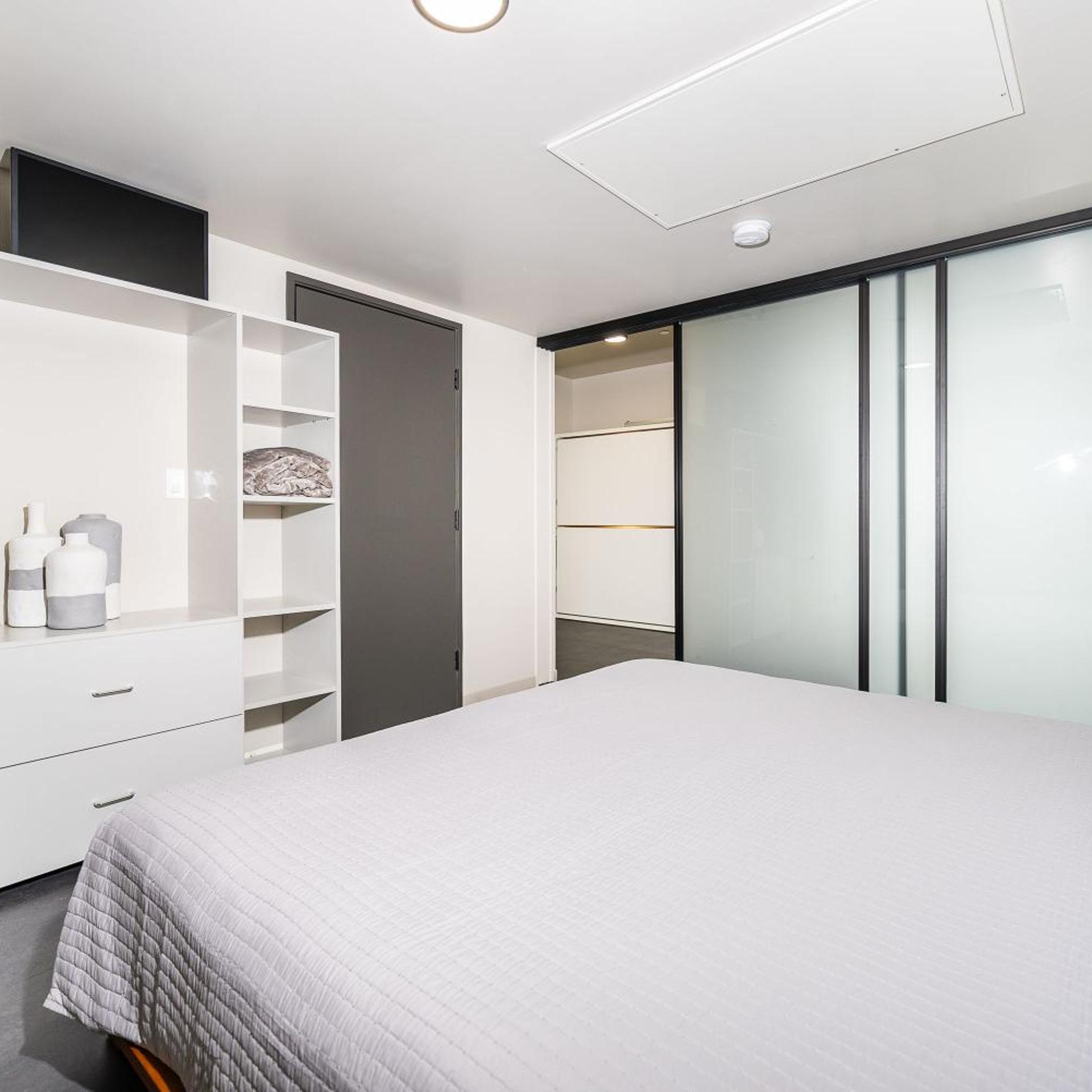 city24 hotel little italy mission hills