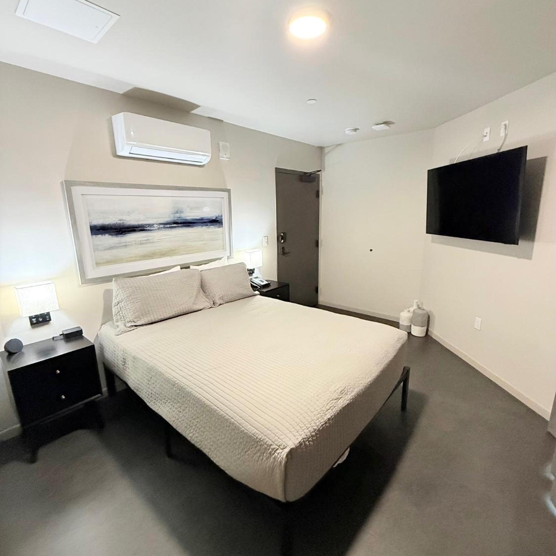 city24 hotel little italy mission hills