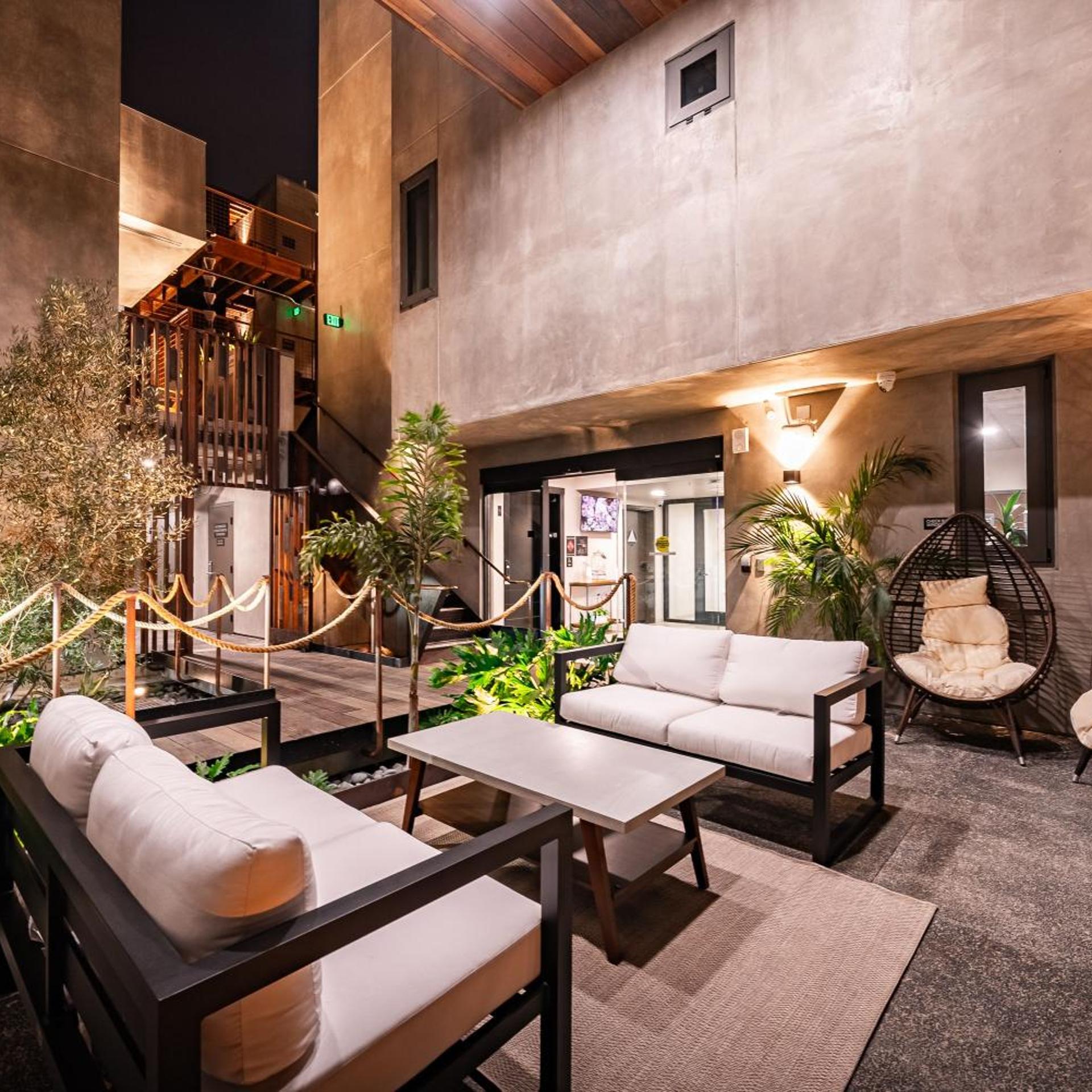 city24 hotel little italy mission hills