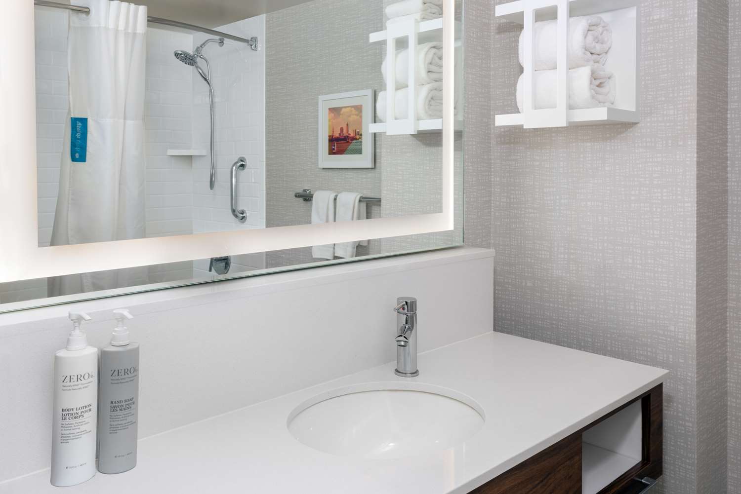 hampton inn and suites cleveland beachwood