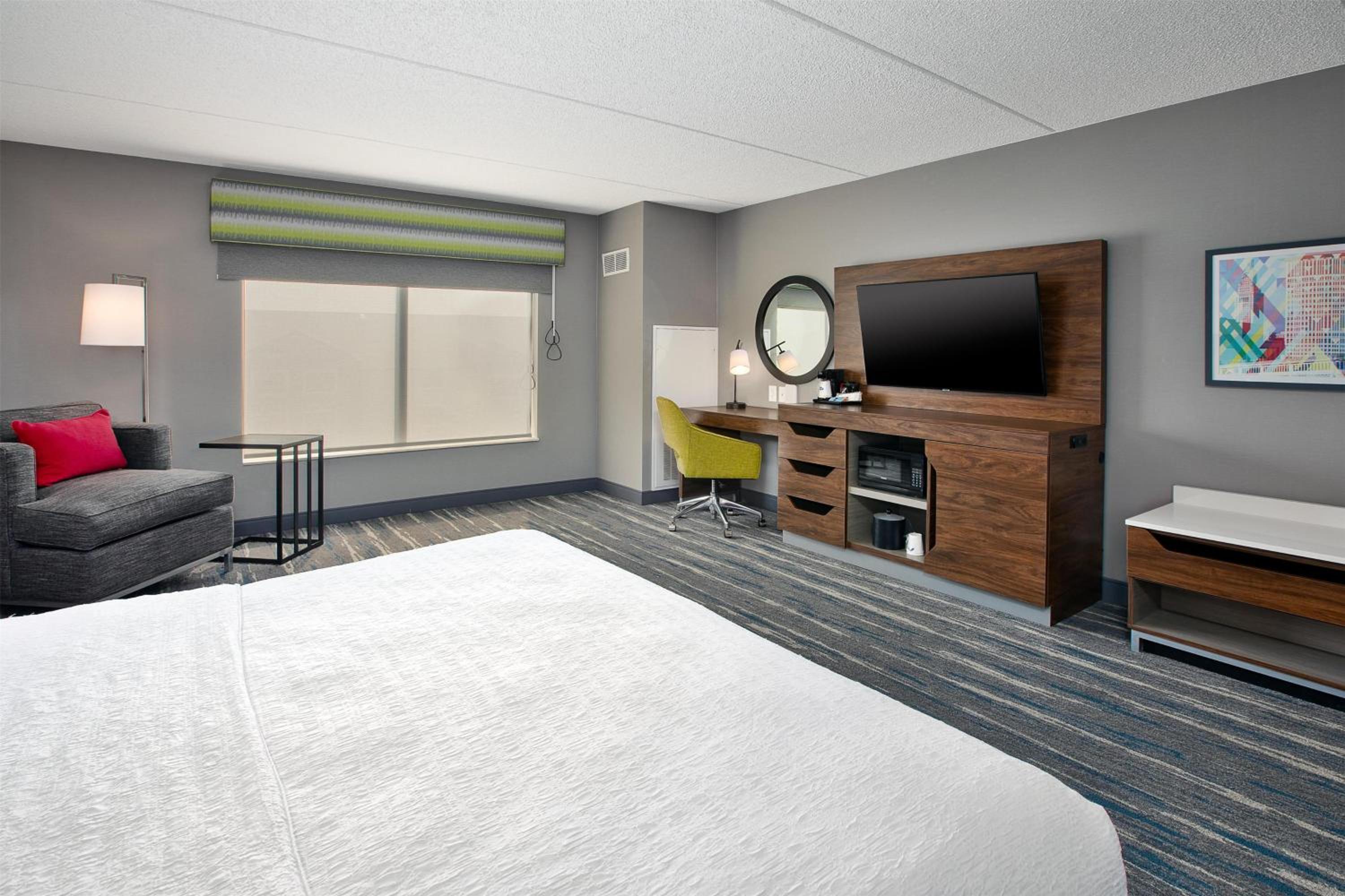 hampton inn and suites cleveland beachwood