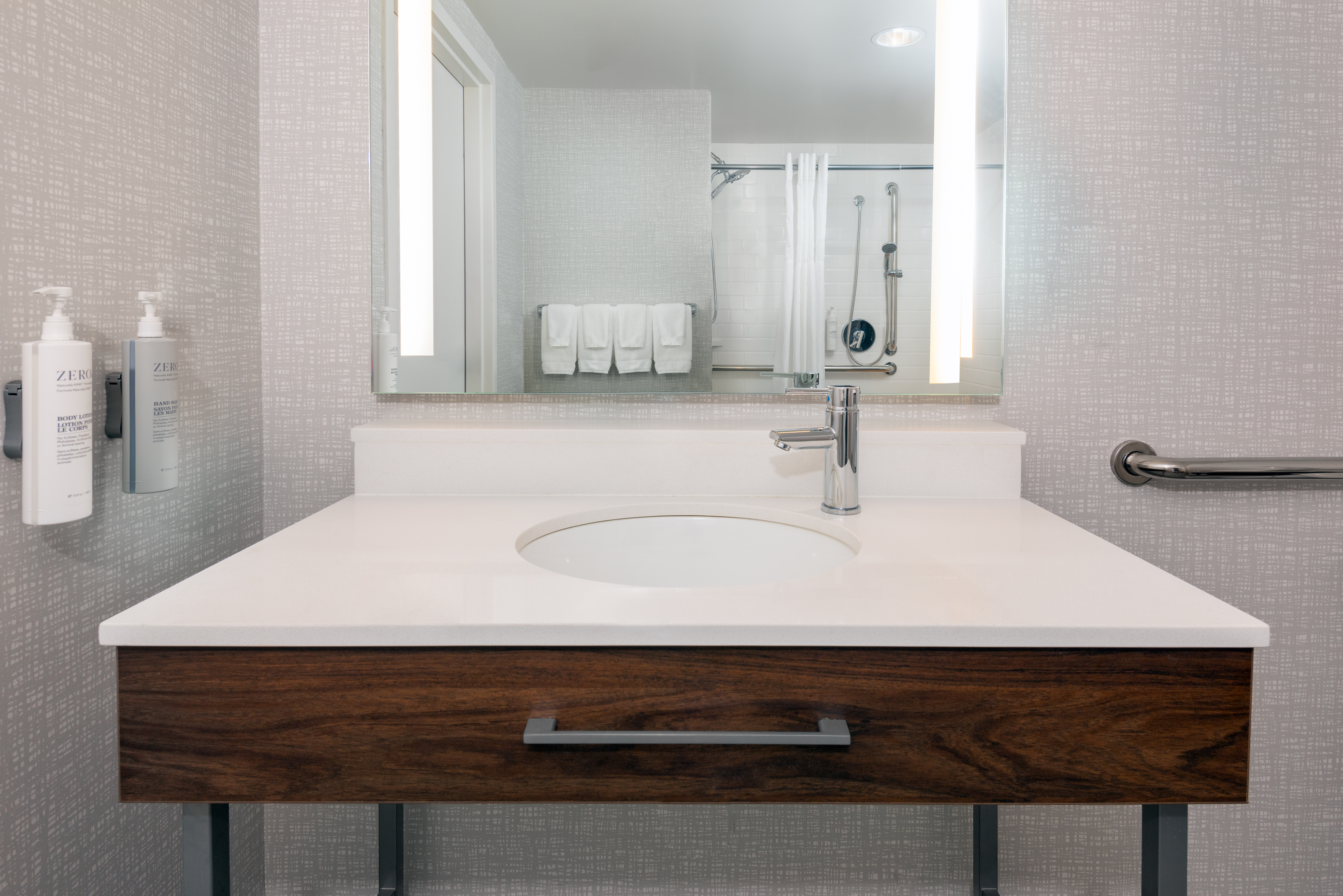 hampton inn and suites cleveland beachwood