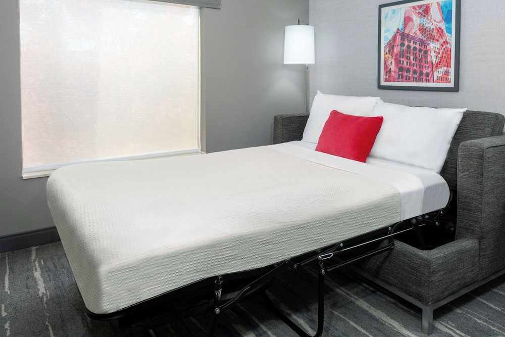 hampton inn and suites cleveland beachwood