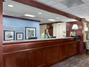 hampton inn and suites cleveland beachwood