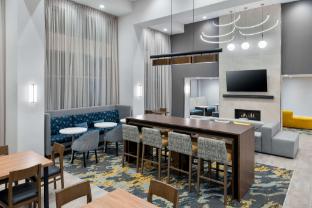 hampton inn and suites cleveland beachwood
