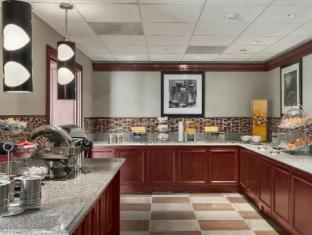 hampton inn and suites cleveland beachwood